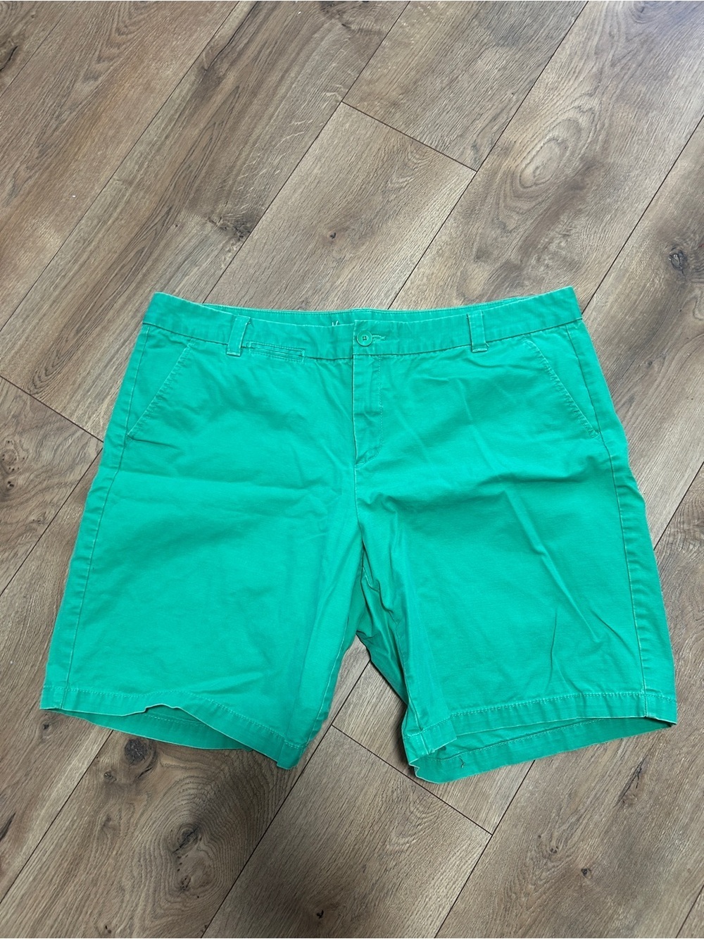 Gap 16  Women’s Boyfriend Roll Up Khaki Shorts
